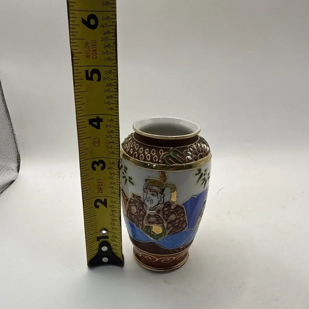 Vintage Japanese Satsuma Style Miniature Vase Geisha Hand Painted Gold 4” *
